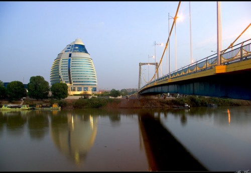 Khartoum: Nile and the sunset {alashotokan.deviantart.com}